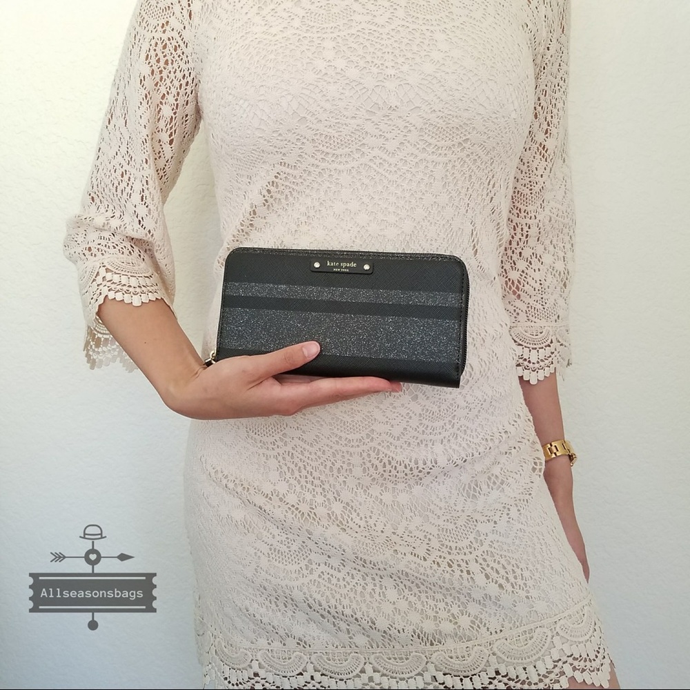 Kate spade HANI Haven Lane striped NEDA Wallet NWT - Picture 2 of 7